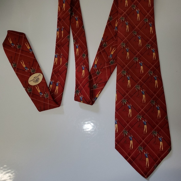 Tommy Bahama 100% Silk Neck Tie - Golf Pattern - Picture 2 of 6
